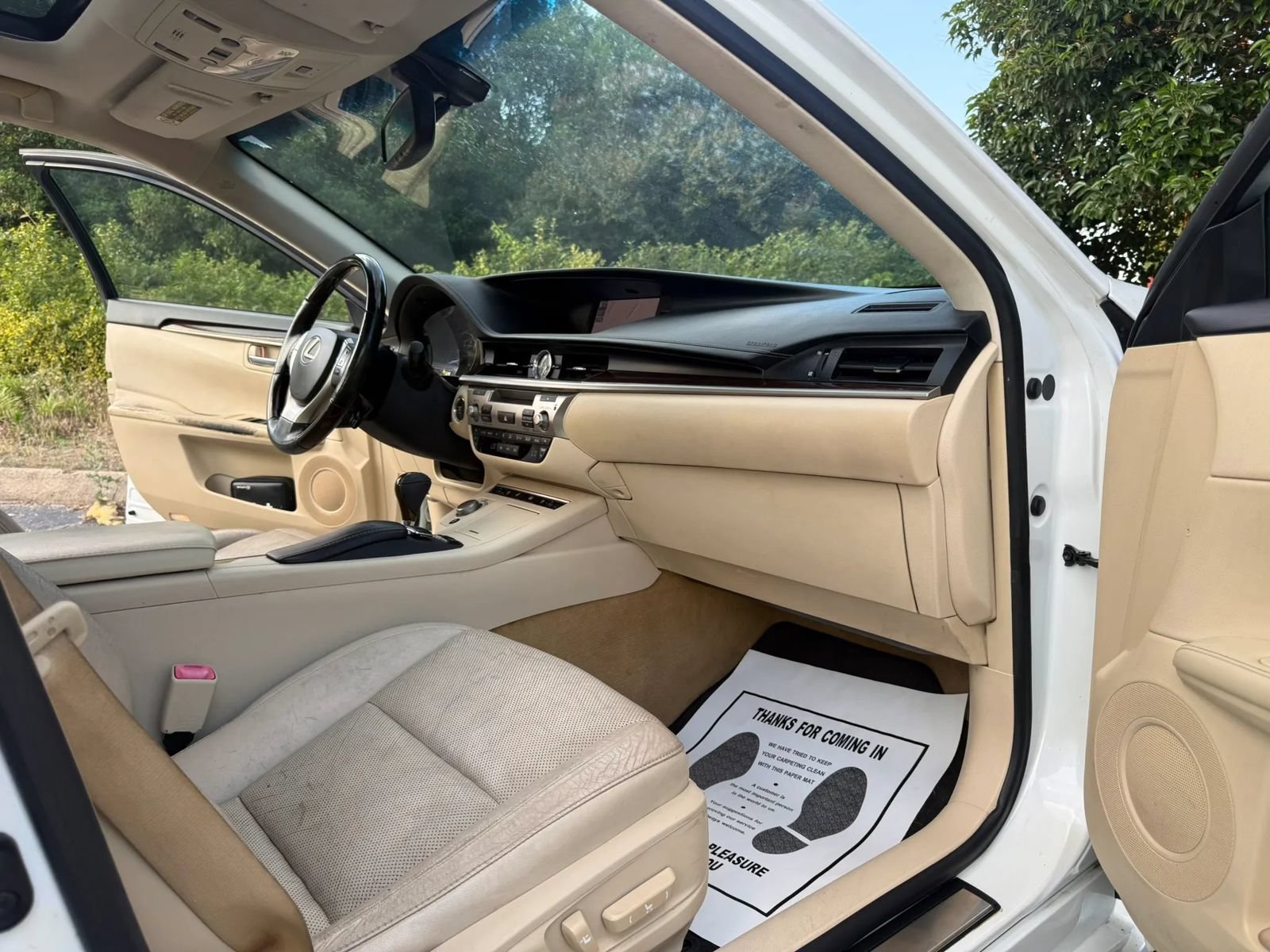 Used 2014 Lexus ES 350 w/ Ultra Luxury Package FWD image 14
