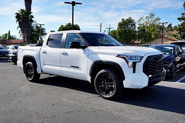 Used 2025 Toyota Tundra Limited w/ TRD Off-Road Package AWD/4WD image 6