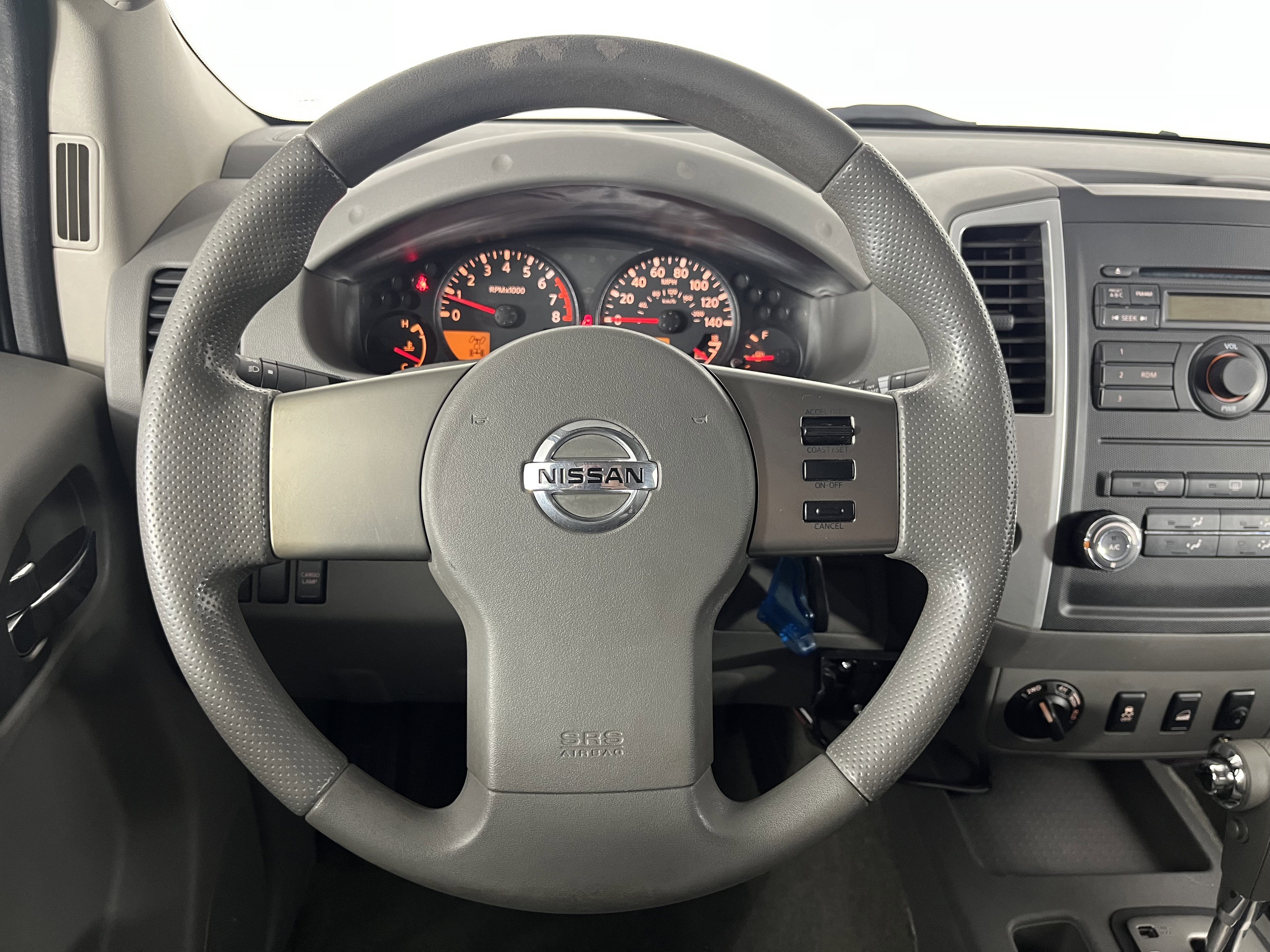 Used 2012 Nissan Frontier SV image 12
