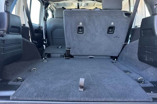 Used 2020 Jeep Wrangler Unlimited Sport AWD/4WD image 8