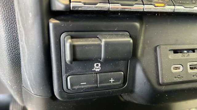 Used 2021 Chevrolet Silverado 1500 LT image 15