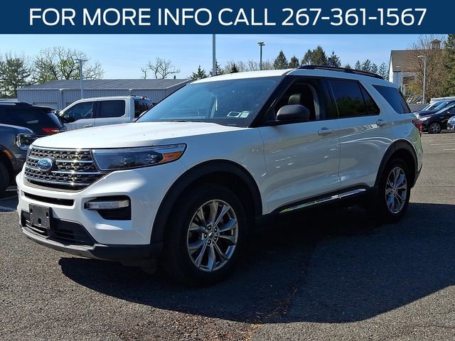 Used 2022 Ford Explorer XLT w/ Equipment Group 202A AWD/4WD image 3