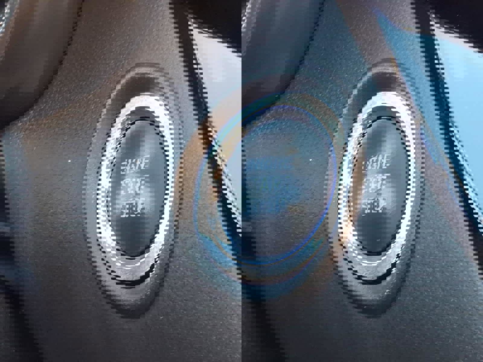 Used 2022 Toyota C-HR XLE image 11