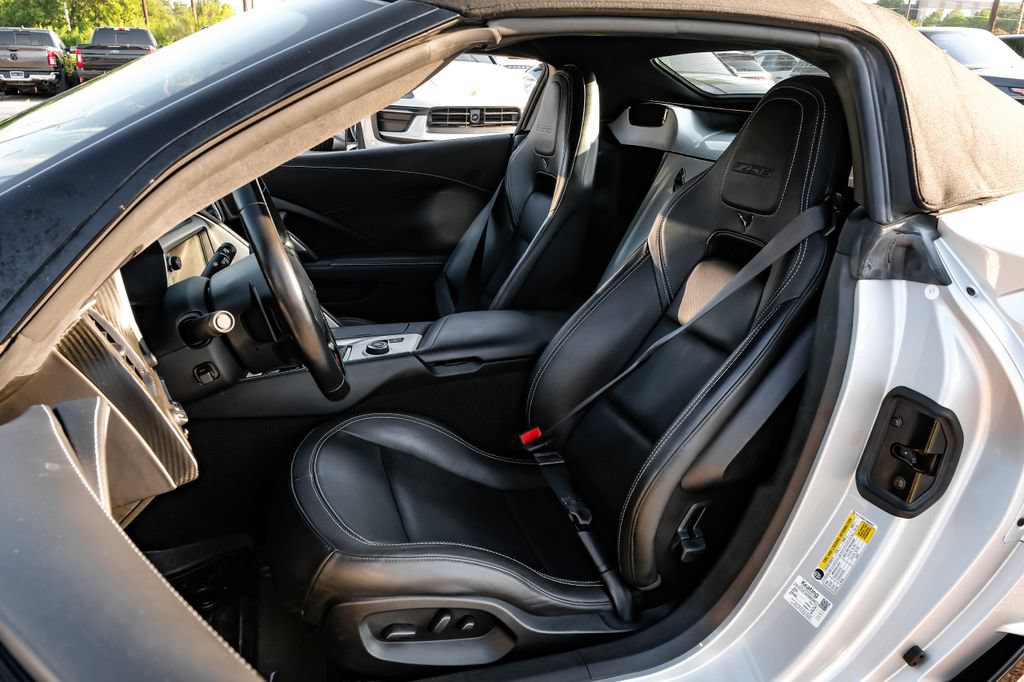 Used 2018 Chevrolet Corvette Z06 RWD image 34