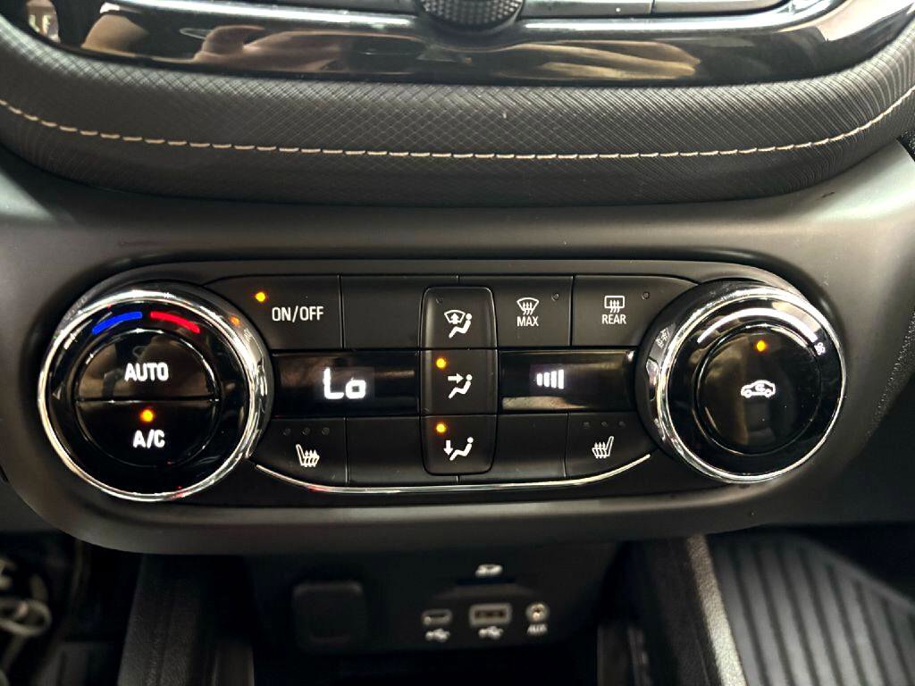 Used 2021 Chevrolet TrailBlazer ACTIV w/ Sun and Liftgate Package image 23