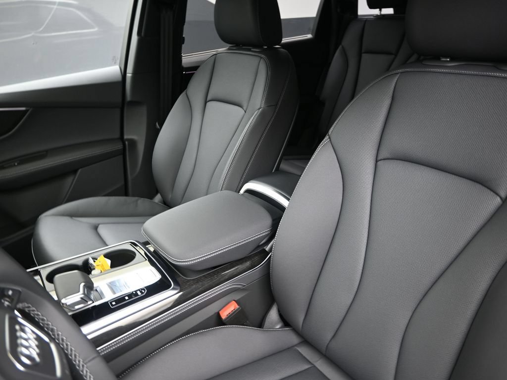 Certified 2025 Audi Q7 3.0T Premium Plus w/ Premium Plus Package AWD/4WD image 23