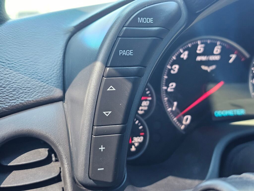 Used 2006 Chevrolet Corvette Coupe w/ Preferred Equipment Group RWD image 24