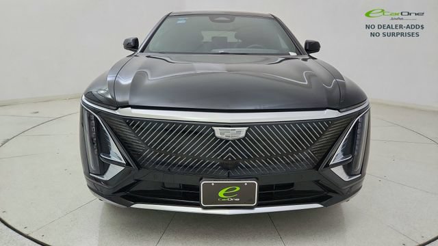 Used 2024 Cadillac Lyriq Tech RWD image 2