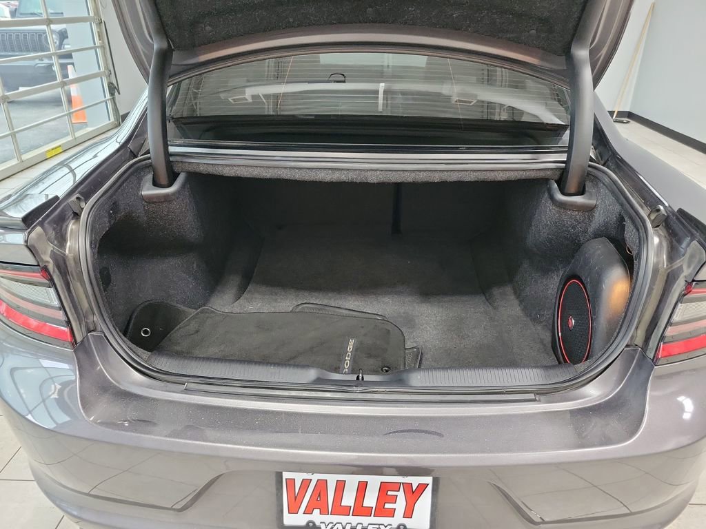 Used 2015 Dodge Charger SXT image 15