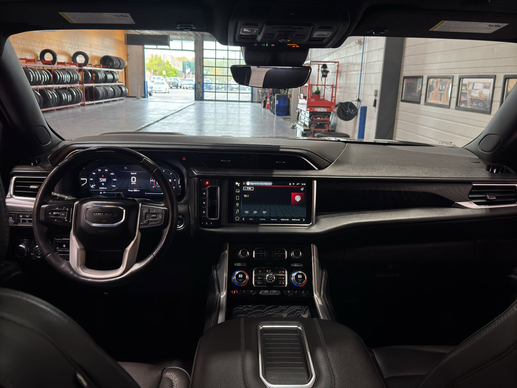 Used 2024 GMC Yukon Denali w/ Advanced Technology Package AWD/4WD image 16