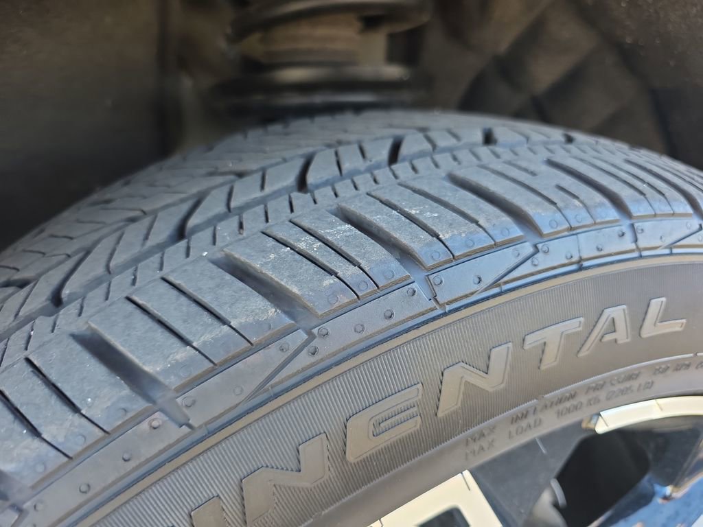 Used 2025 Chevrolet Traverse High Country image 28