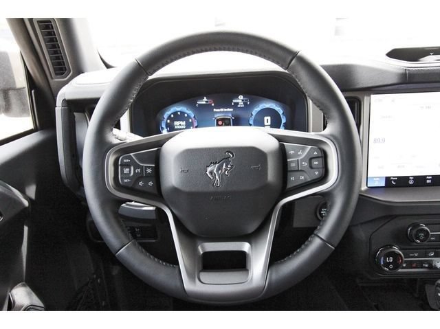 New 2026 Ford Bronco Outer Banks w/ Sasquatch Package AWD/4WD image 11