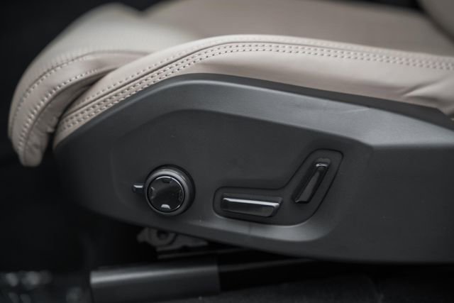 New 2026 Volvo XC90 B5 Ultra image 36