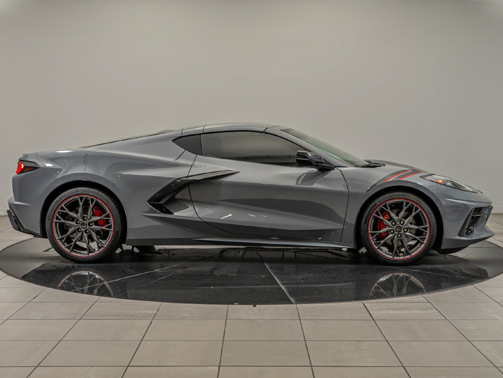 Used 2025 Chevrolet Corvette Stingray Coupe w/ Battery Protection Package RWD image 11