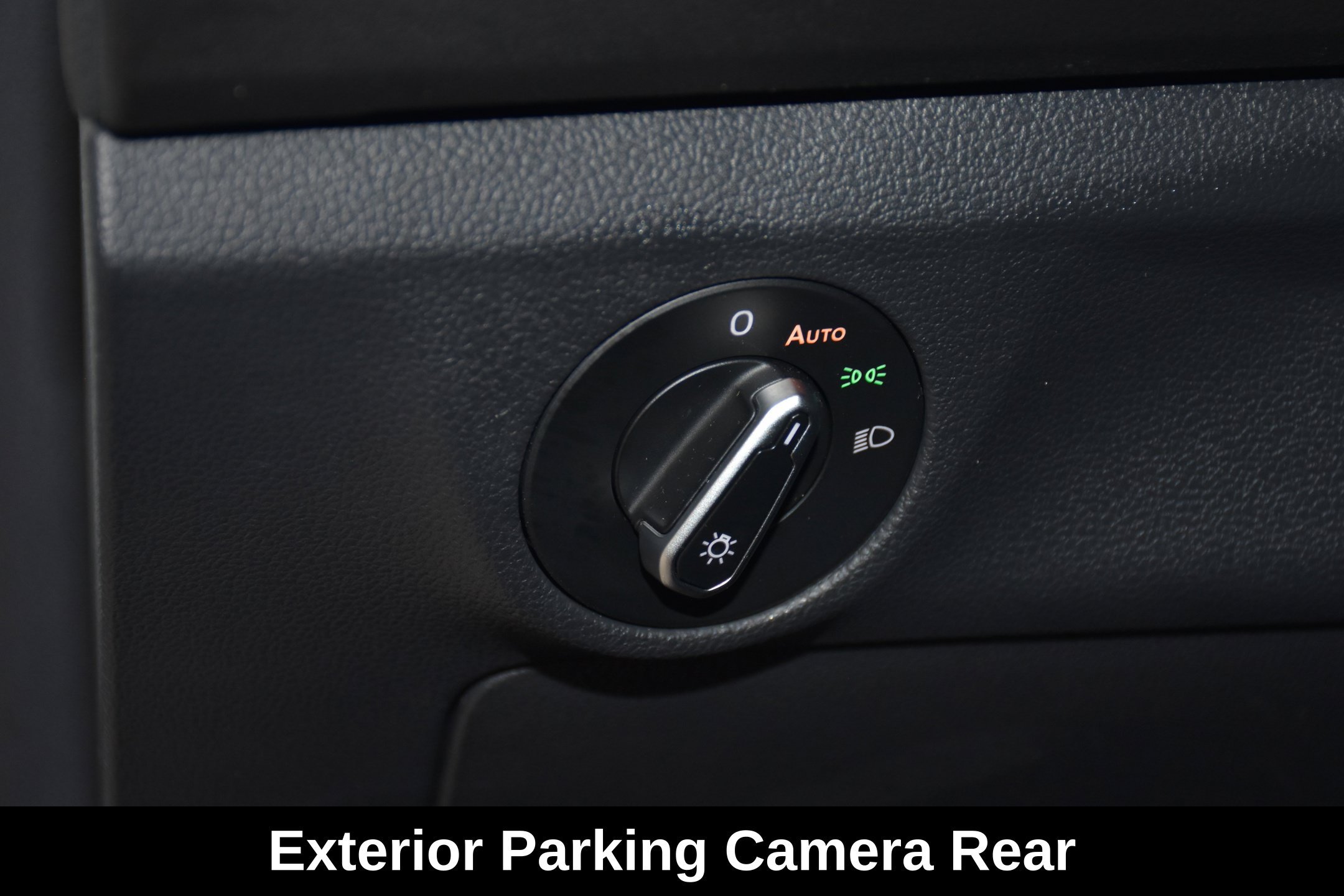 Used 2023 Volkswagen Jetta SE FWD image 14