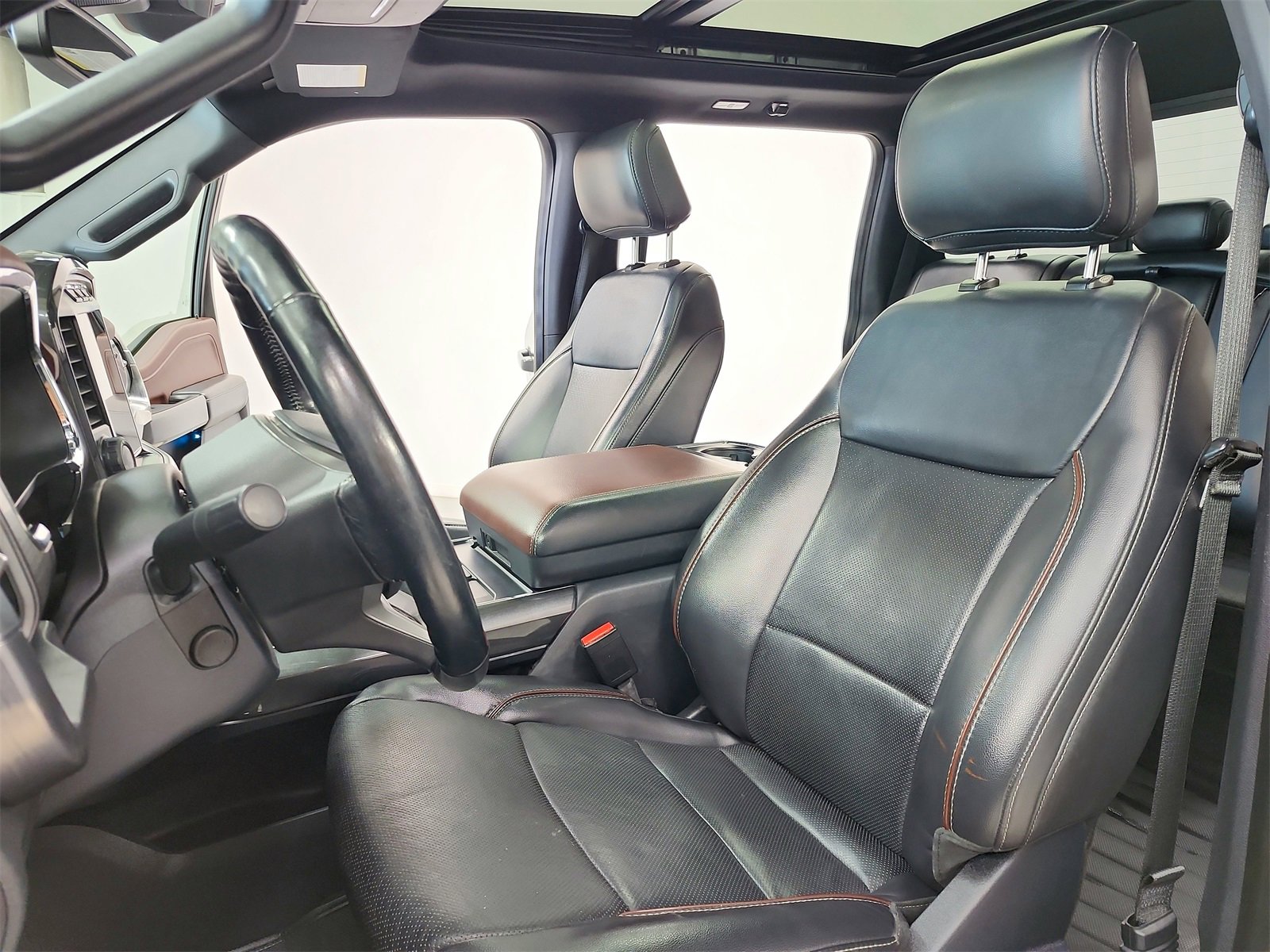 Used 2021 Ford F150 Lariat w/ Equipment Group 502A High image 19