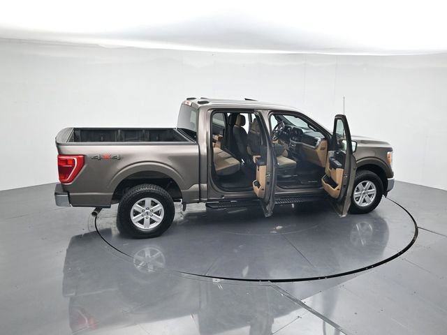 Certified 2022 Ford F150 XLT w/ Equipment Group 301A Mid image 44