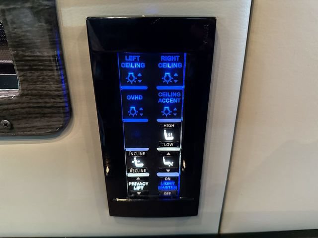 Used 2016 Mercedes-Benz Sprinter 3500 image 34