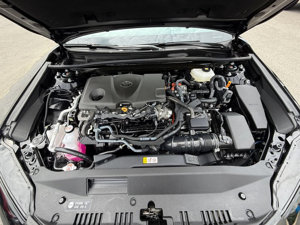 Used 2025 Toyota Camry SE FWD image 26