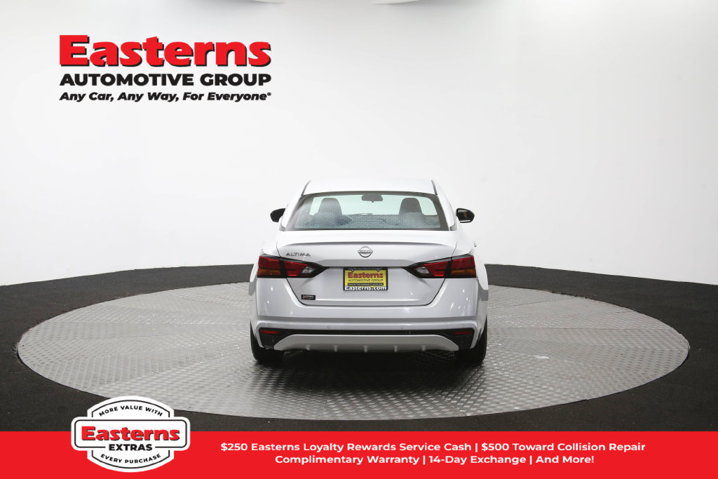 Used 2024 Nissan Altima 2.5 S FWD image 38