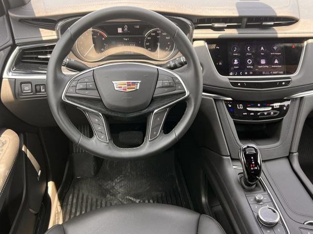 New 2025 Cadillac XT5 Premium Luxury w/ LPO, ONYX Package AWD/4WD image 11
