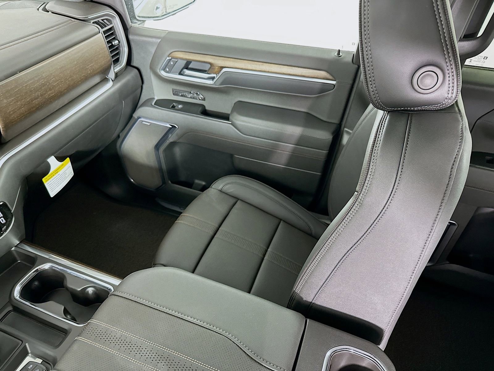 New 2026 Chevrolet Silverado 1500 High Country AWD/4WD image 26