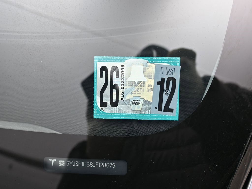 Used 2018 Tesla Model 3 Long Range image 8