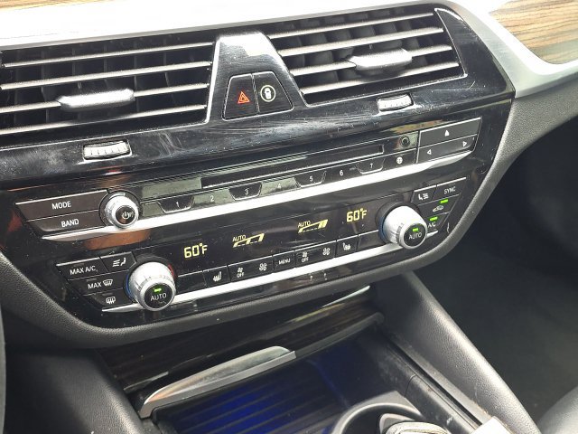 Used 2019 BMW 530i RWD image 28