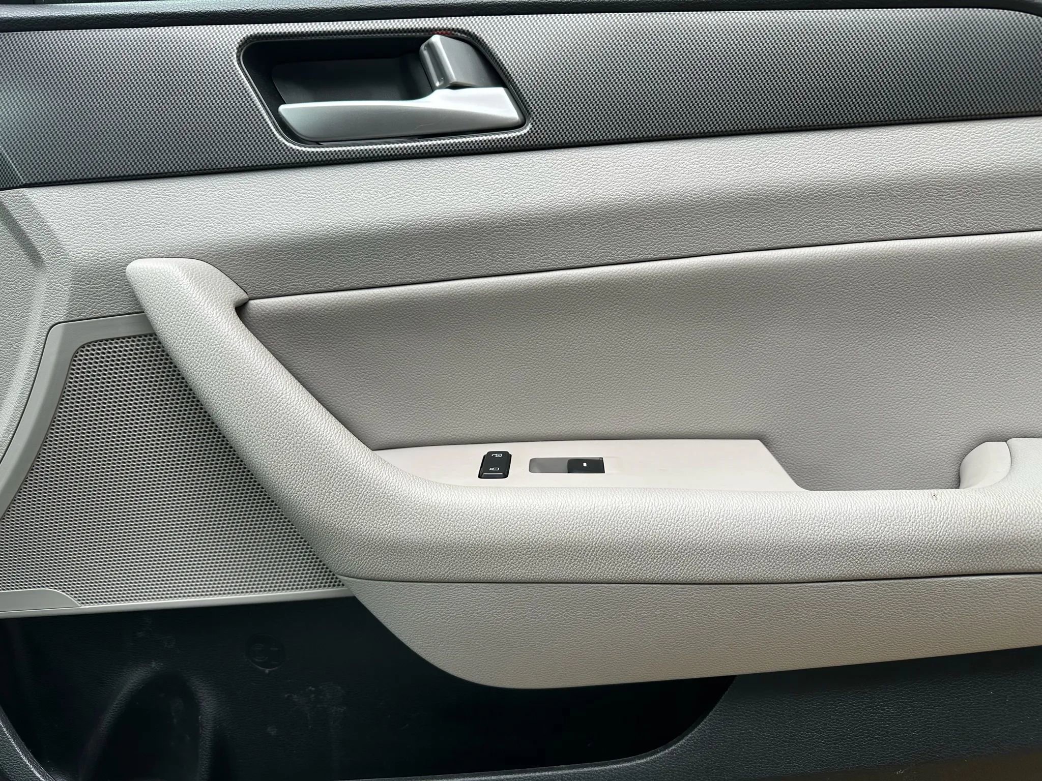 Used 2016 Hyundai Sonata Sport image 15