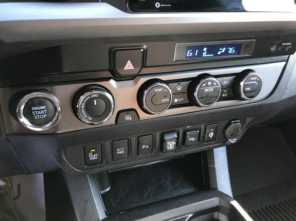 Certified 2022 Toyota Tacoma TRD Off-Road w/ Technology Package AWD/4WD image 21