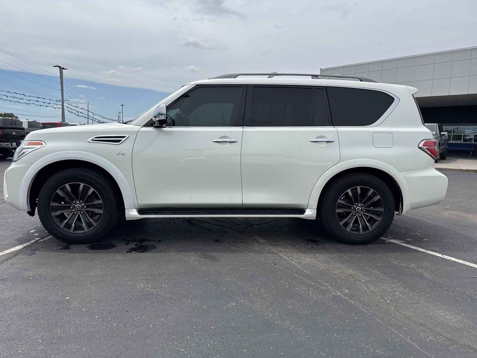 Used 2020 Nissan Armada Platinum w/ Captain's Chairs Package AWD/4WD image 15
