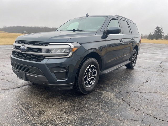Used 2024 Ford Expedition XLT image 7