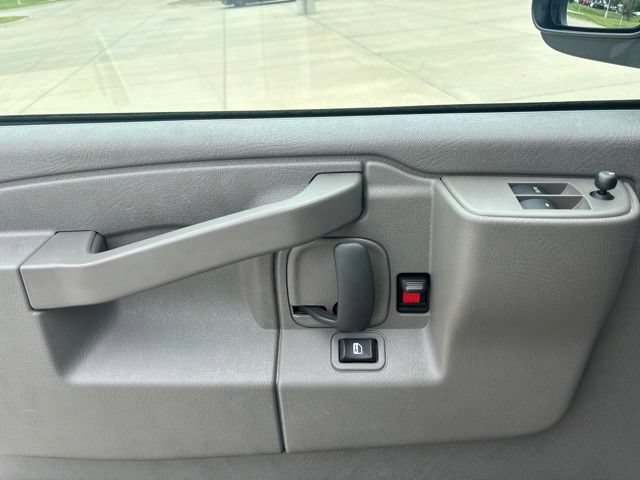 Used 2025 Chevrolet Express 2500 w/ Driver Convenience Package RWD image 11