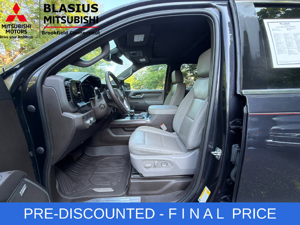 Used 2023 GMC Sierra 1500 SLT w/ SLT Premium Package AWD/4WD image 16