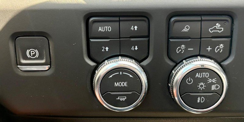 Used 2024 GMC Sierra 2500 Denali Ultimate AWD/4WD image 20