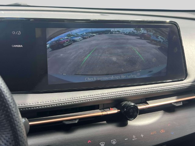 Certified 2024 Nissan Ariya AWD image 33