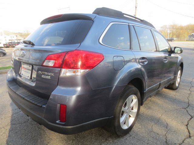 Used 2013 Subaru Outback 2.5i Premium w/ All-Weather Pkg AWD/4WD image 2