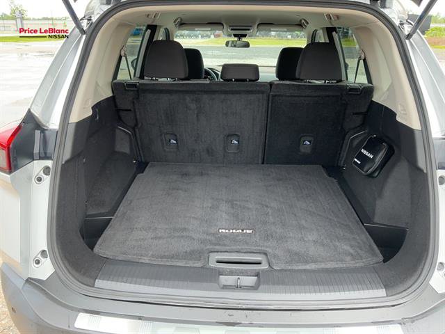 Used 2022 Nissan Rogue SV FWD image 37