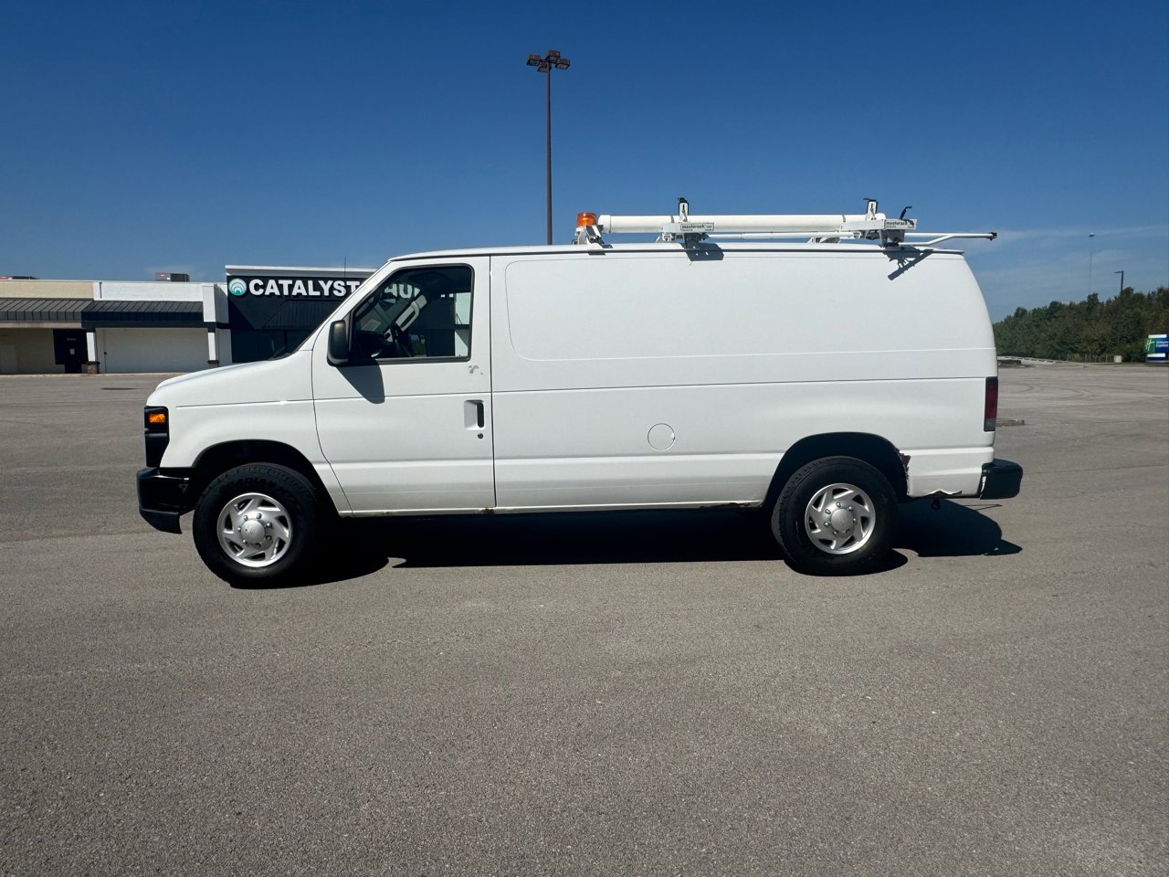Used 2013 Ford E-250 and Econoline 250 w/ PWR Group image 7