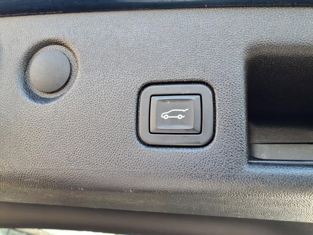 Used 2019 Chevrolet Equinox LT image 10