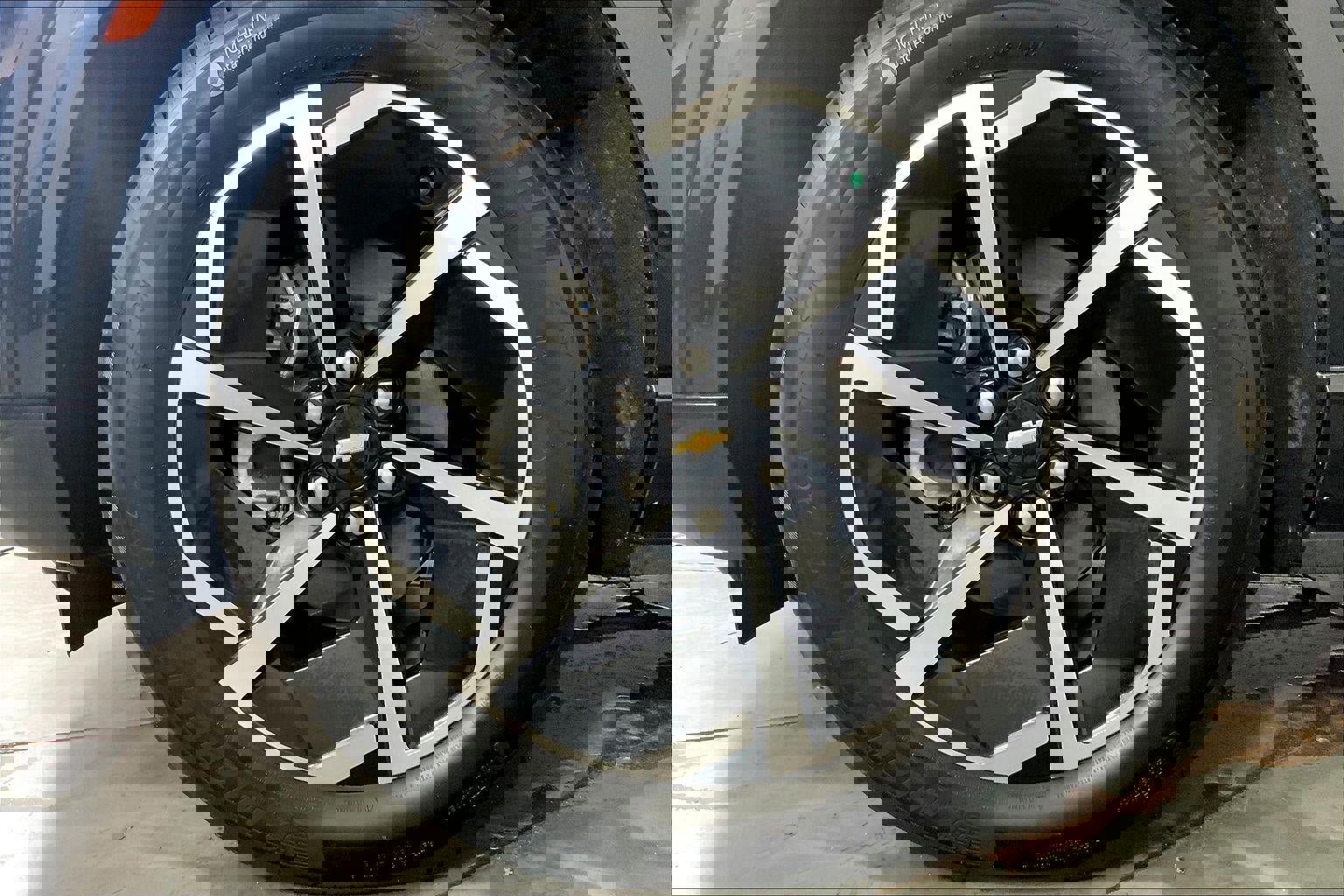 Used 2025 Chevrolet Equinox EV LT image 9