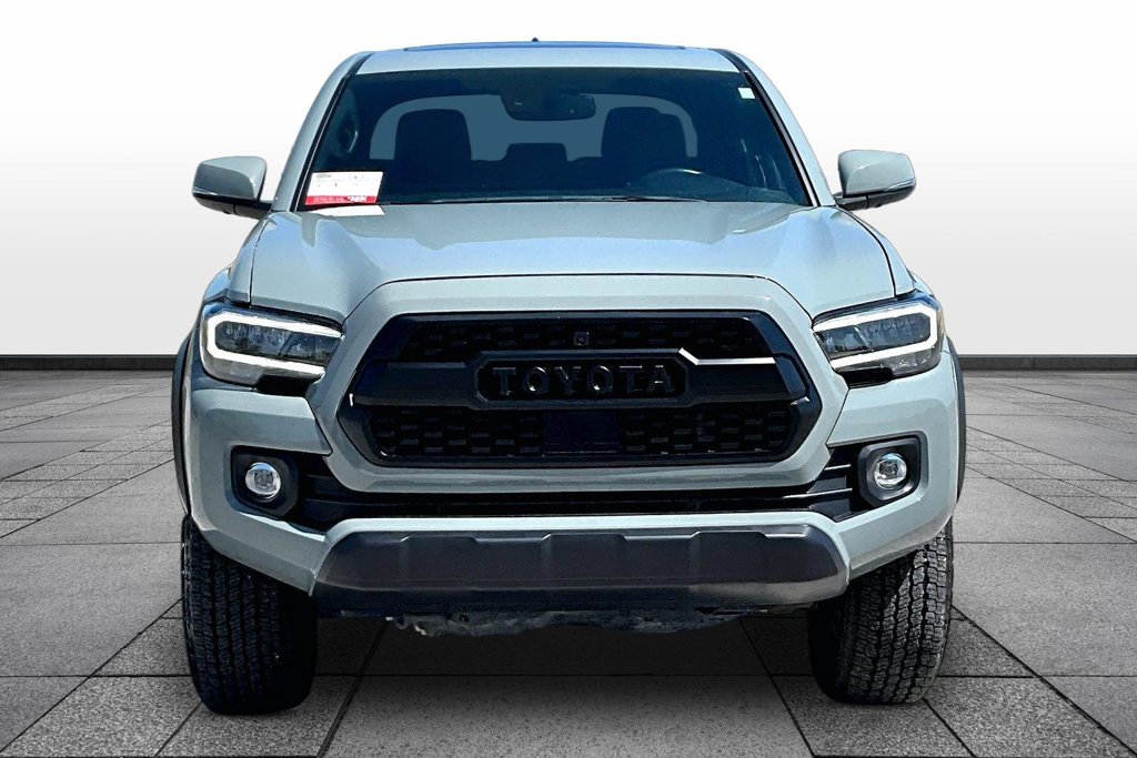 Used 2023 Toyota Tacoma TRD Off-Road w/ TRD Premium Off Road Package AWD/4WD image 3