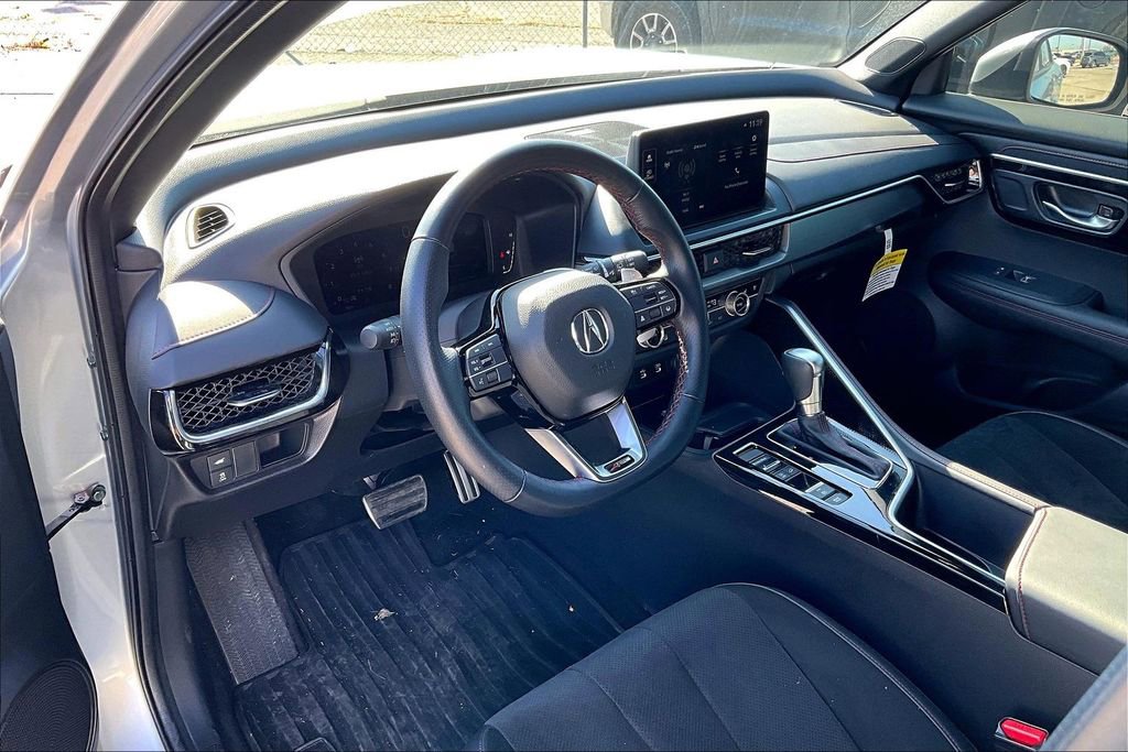 Used 2025 Acura ADX A-Spec image 16