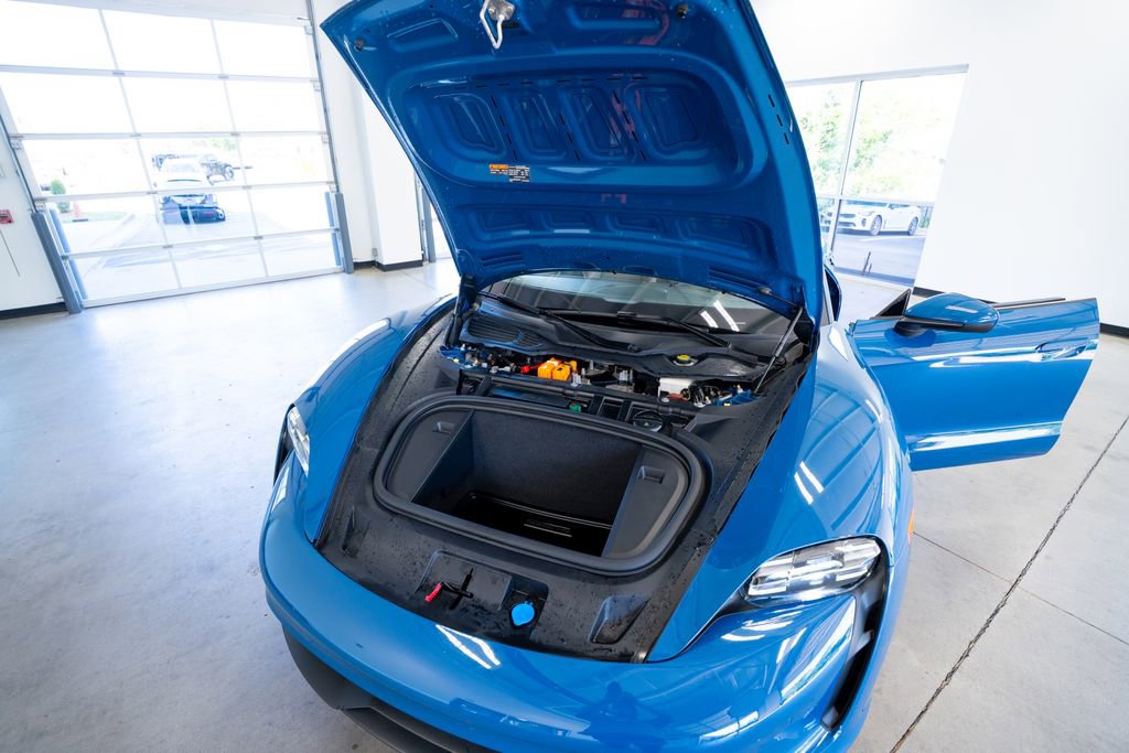 Used 2024 Porsche Taycan image 52