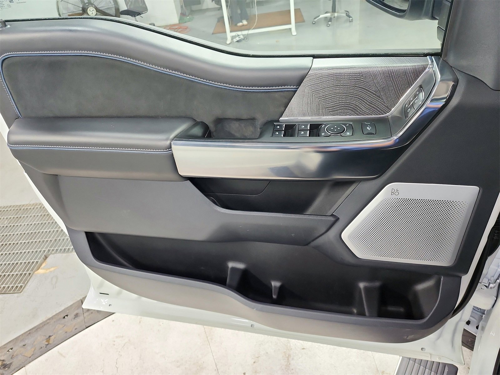 Used 2025 Ford F250 Platinum image 36