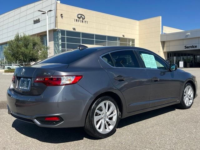 Used 2018 Acura ILX FWD image 4