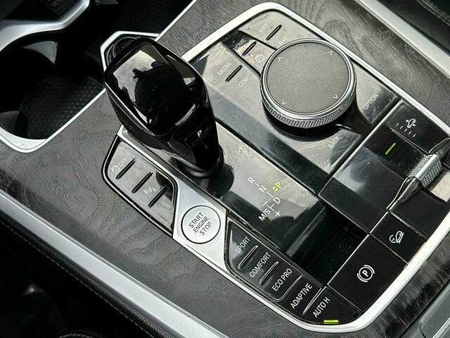 Used 2022 BMW X7 xDrive40i AWD/4WD image 27