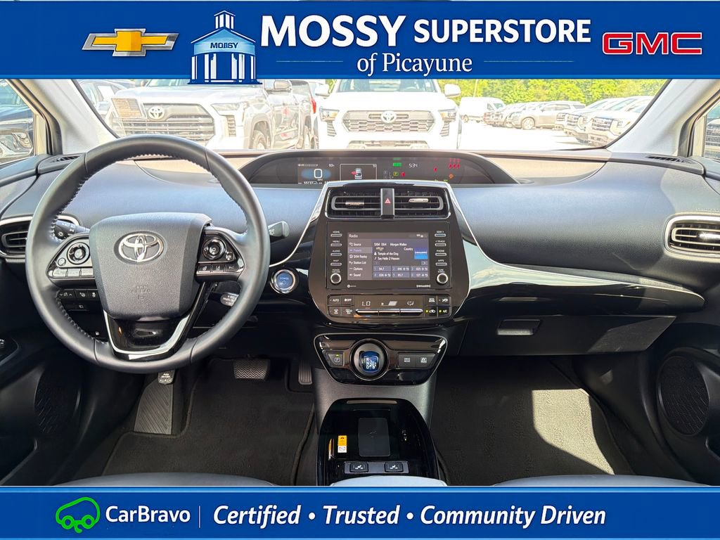 Used 2022 Toyota Prius FWD image 15