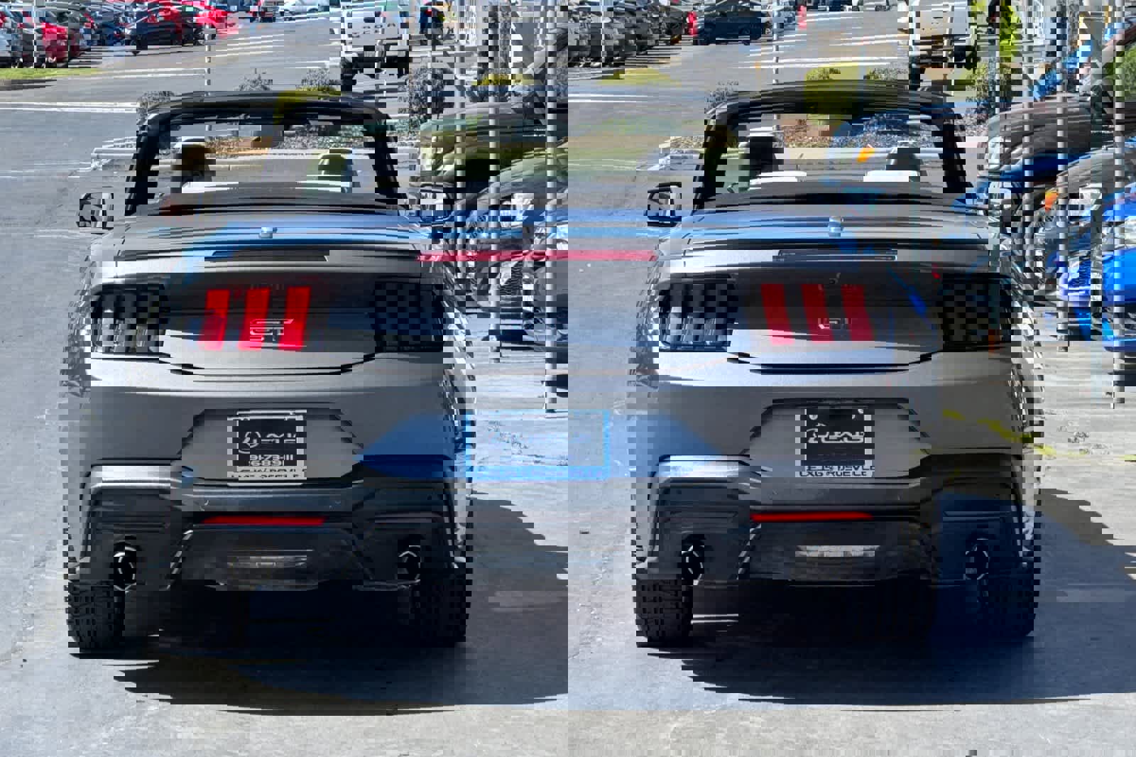 Used 2024 Ford Mustang GT Premium image 7