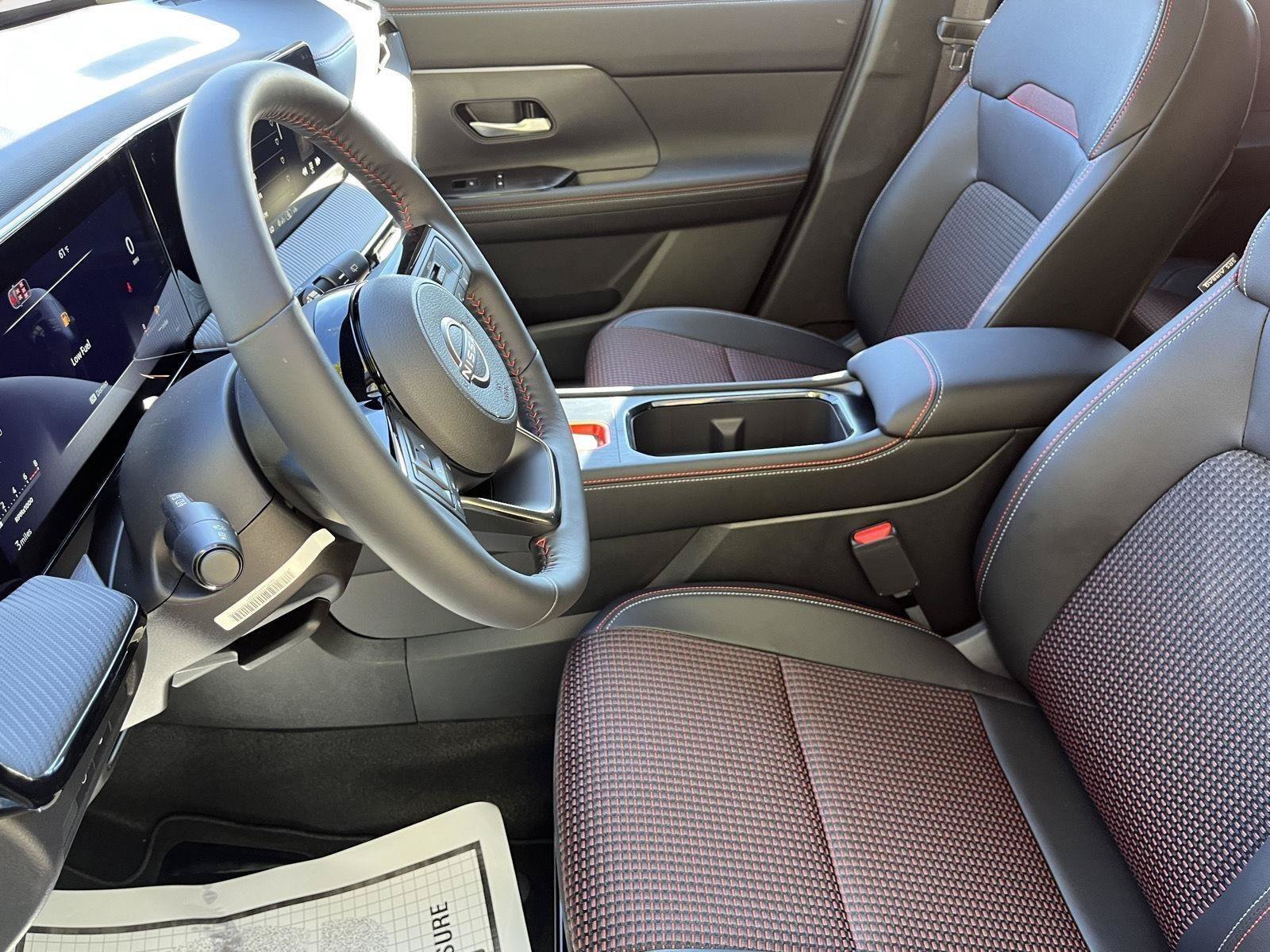New 2027 Nissan Kicks SR AWD/4WD image 21